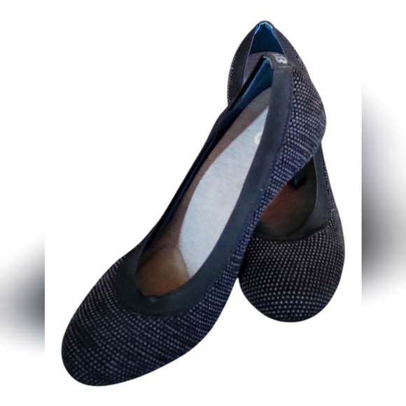 Betabrand Late to the Gate Black Gray Cone Heels Knit Comfort Shoes Size 8.5 - Picture 7 of 10